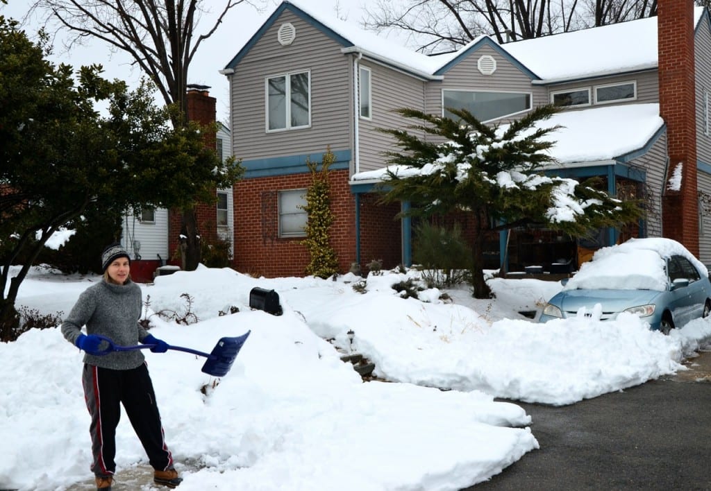 GW DC2014snow3c 1024x708 - A Foot of Snow Blankets East Coast After Hammering the American South