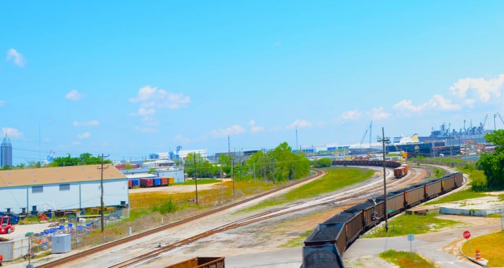 Coal Train1a 1024x546 - Mobile Bucks National Trend, Sides With Polluting Industry Over Tourism and the Environment
