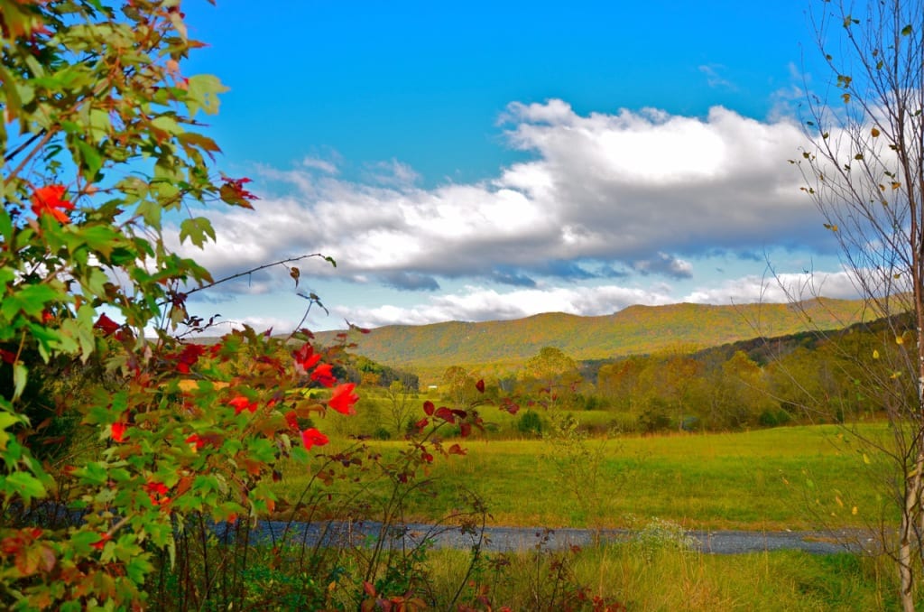 Shenandoah2a 1024x678 - Early Autumn Color in the Shenandoah Valley, Virginia