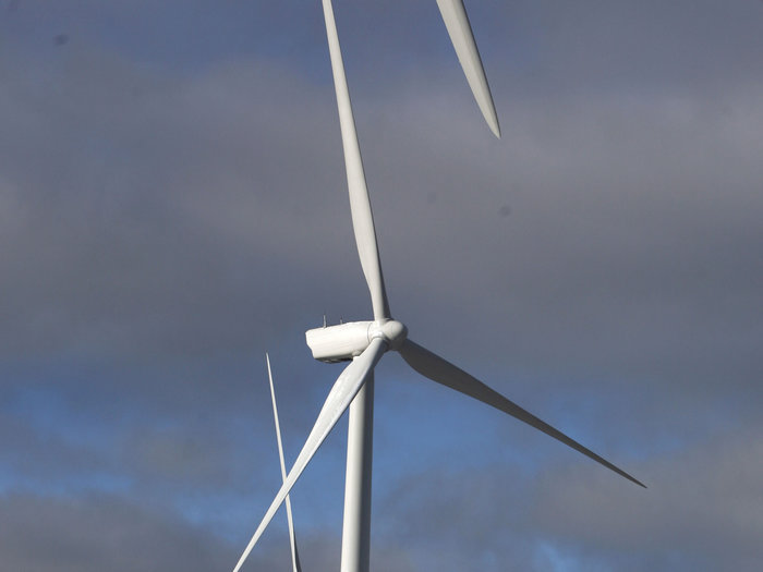 ap 100216039592 7d73c9f3c3d9b0bc33b232dfb81634192bc9218d s700 c85 - Wind Power Continues Steady Growth Across the U.S.