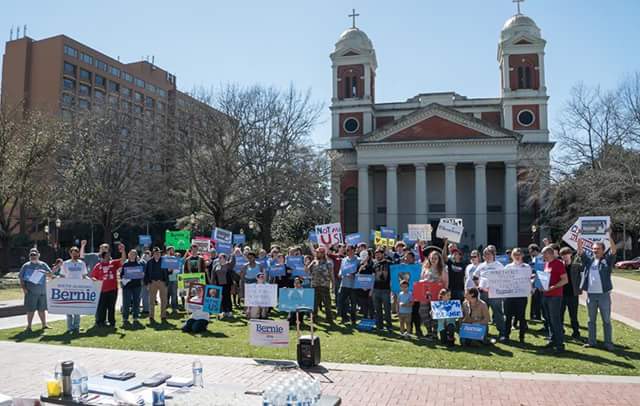 1450763 10154034662944797 1430379102229958147 n - Bernie Sanders Enthusiasts Take to The Streets in Advance of Super Tuesday's Vote