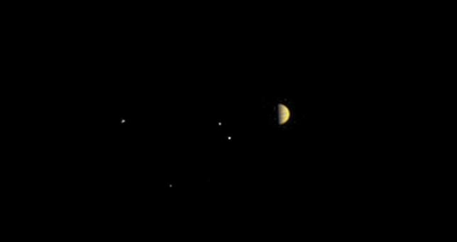 r 6 - NASA's Juno Spacecraft Poised to Enter Jupiter's Orbit