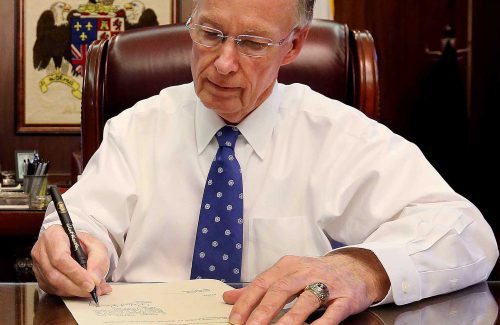 DI6T9786FS 2 500x325 - Alabama Governor Bentley Releases Details of Call for Special Session