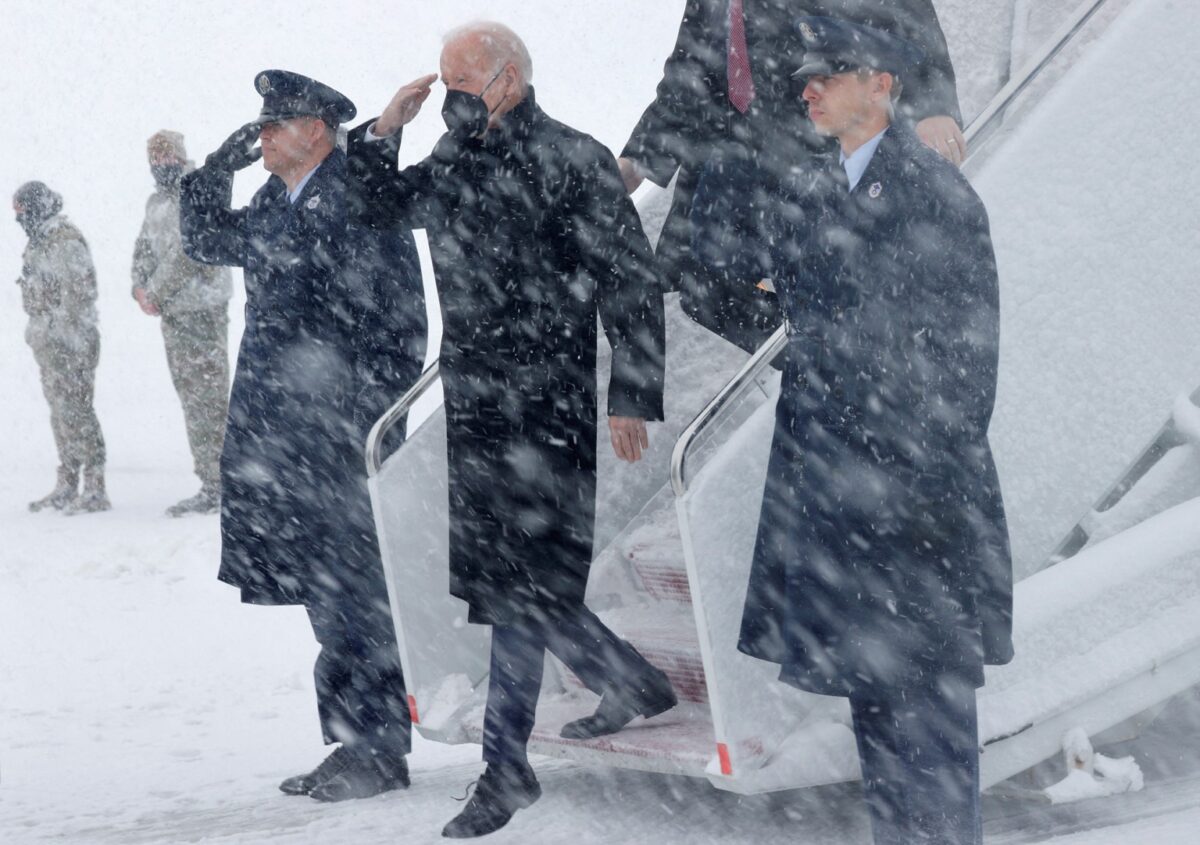 biden snow 19 1 1200x845 - Trapped in Washington, Snowed In Turns to Iced In