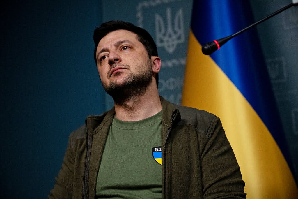 Zelenski flag - To Be or Not to Be, That is The Question: Zelensky Addresses UK Parliament