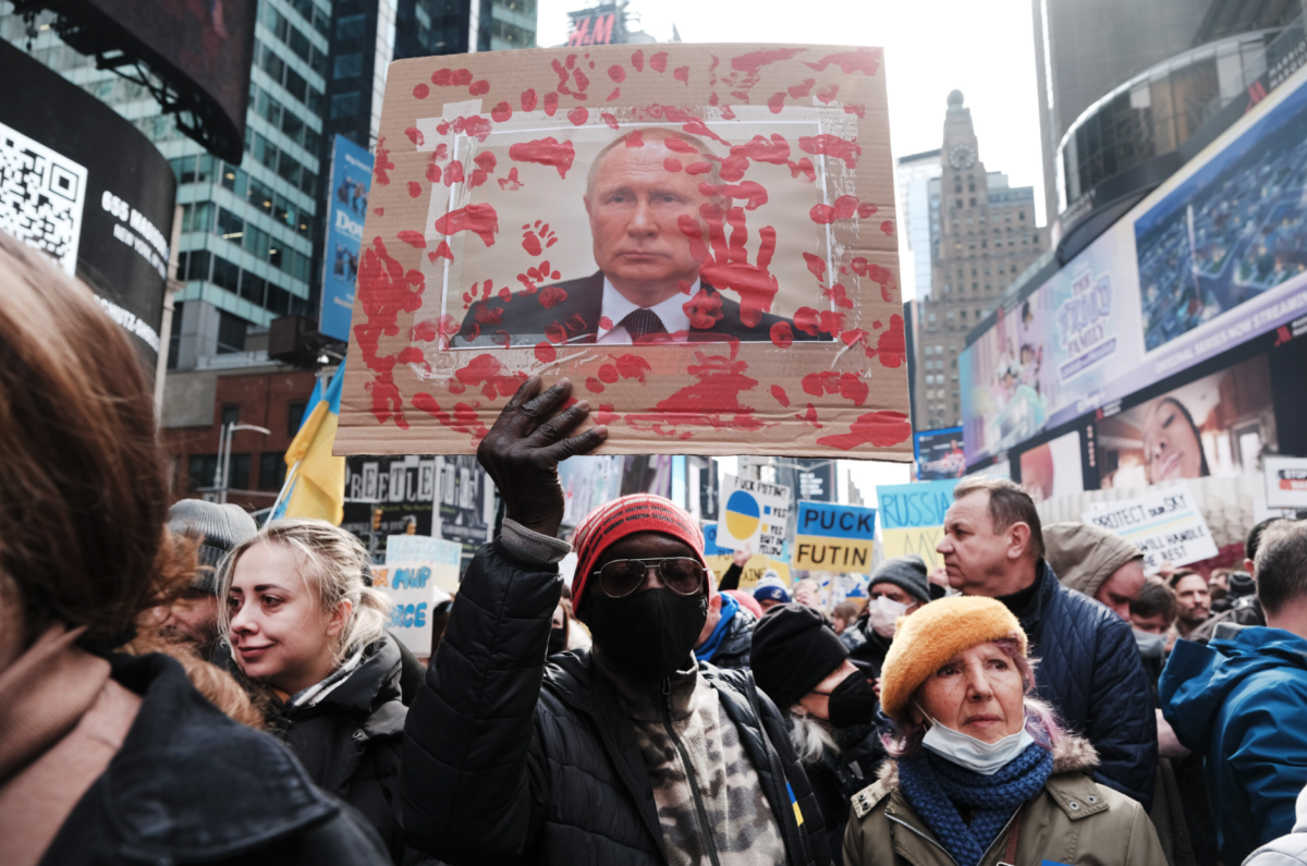 Putin protest 1200x795 - American Voters Say the World Would Be a Better Place Without Putin in Power
